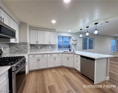 8405 Shady Shores Circle - Photo Thumbnail 5