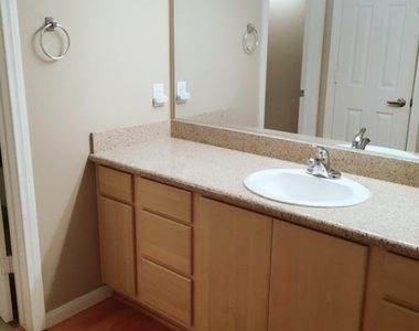 8000 Badura Avenue - Photo Thumbnail 11