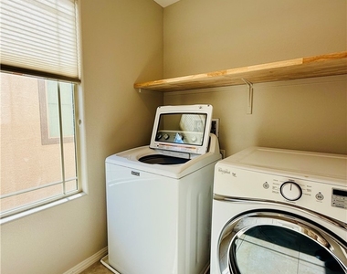 3041 Savella Avenue - Photo Thumbnail 32