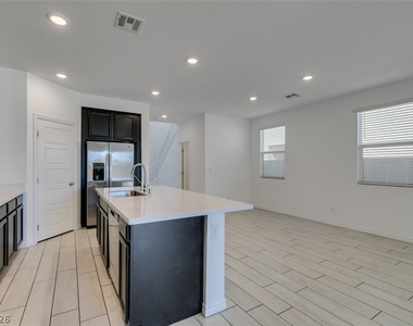 6858 Greensmen Avenue - Photo Thumbnail 25