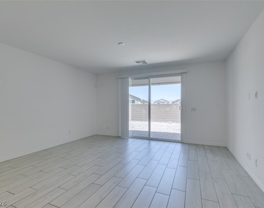 6858 Greensmen Avenue - Photo Thumbnail 11