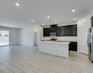 6858 Greensmen Avenue - Photo Thumbnail 7