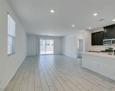 6858 Greensmen Avenue - Photo Thumbnail 6