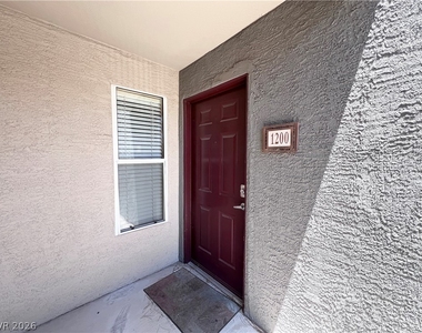 5055 W Hacienda Avenue - Photo Thumbnail 1