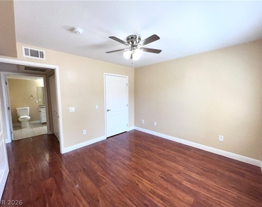 5055 W Hacienda Avenue - Photo Thumbnail 12