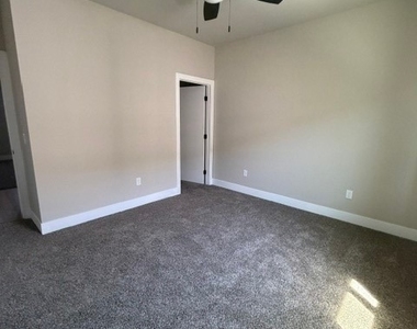 1341 E Arrowhead Street - Photo Thumbnail 17