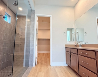 5021 Sandline Court - Photo Thumbnail 11