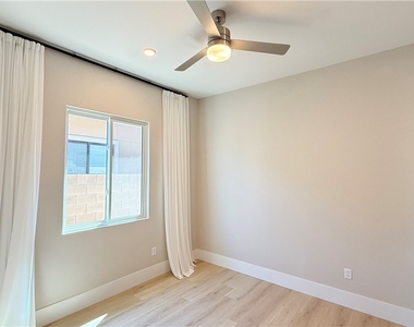 5021 Sandline Court - Photo Thumbnail 18
