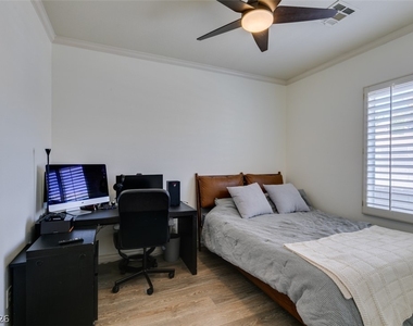 10925 Fog Hollow Court - Photo Thumbnail 32