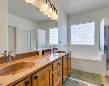 10925 Fog Hollow Court - Photo Thumbnail 38