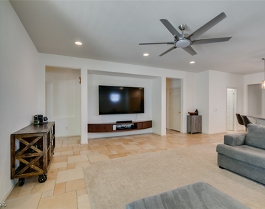 10925 Fog Hollow Court - Photo Thumbnail 18