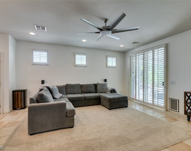 10925 Fog Hollow Court - Photo Thumbnail 10