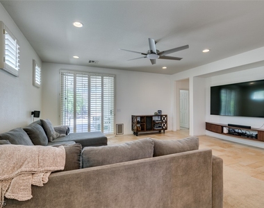 10925 Fog Hollow Court - Photo Thumbnail 12