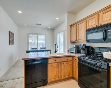 10925 Fog Hollow Court - Photo Thumbnail 24