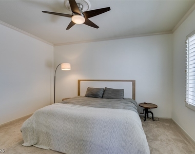 10925 Fog Hollow Court - Photo Thumbnail 36