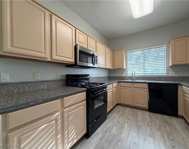 5250 S Rainbow Boulevard - Photo Thumbnail 6