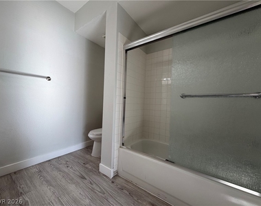 5250 S Rainbow Boulevard - Photo Thumbnail 10