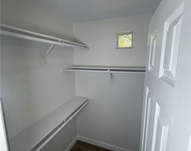 5241 Starter Avenue - Photo Thumbnail 10