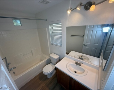 5241 Starter Avenue - Photo Thumbnail 11