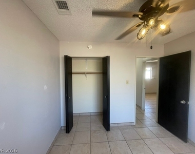 7016 Hurricane Way - Photo Thumbnail 14
