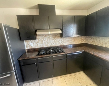 7016 Hurricane Way - Photo Thumbnail 5