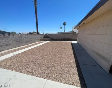 7016 Hurricane Way - Photo Thumbnail 6
