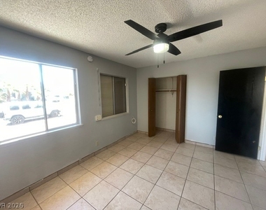 7016 Hurricane Way - Photo Thumbnail 12