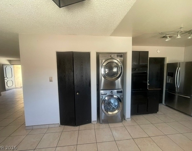 7016 Hurricane Way - Photo Thumbnail 3