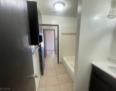 7016 Hurricane Way - Photo Thumbnail 8