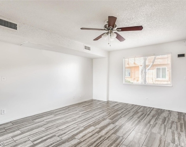 6227 Washington Avenue - Photo Thumbnail 5