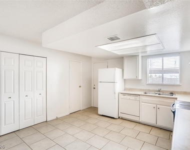6227 Washington Avenue - Photo Thumbnail 10