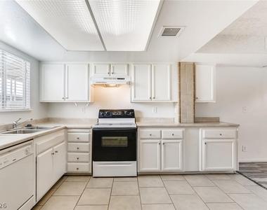 6227 Washington Avenue - Photo Thumbnail 9