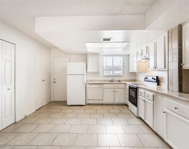 6227 Washington Avenue - Photo Thumbnail 8
