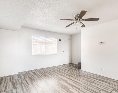 6227 Washington Avenue - Photo Thumbnail 4