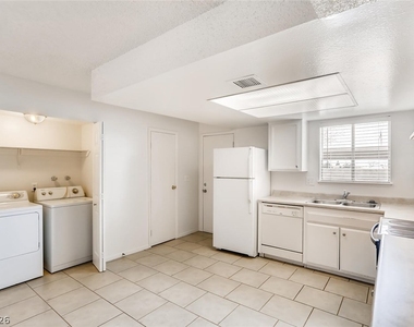 6227 Washington Avenue - Photo Thumbnail 11
