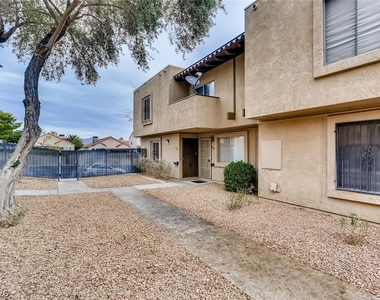 6227 Washington Avenue - Photo Thumbnail 3