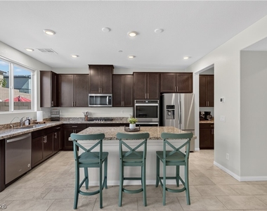 325 Breve Court - Photo Thumbnail 15