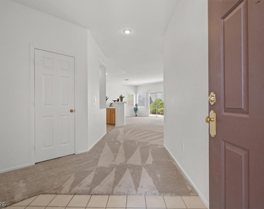 3213 Carbondale Street - Photo Thumbnail 3