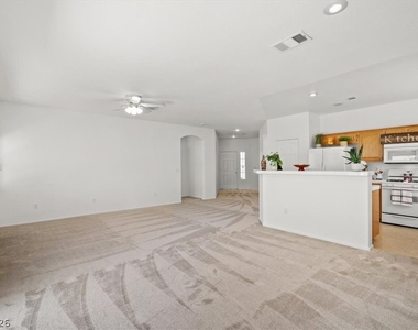 3213 Carbondale Street - Photo Thumbnail 13