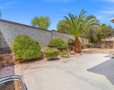 3213 Carbondale Street - Photo Thumbnail 23