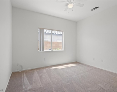 3213 Carbondale Street - Photo Thumbnail 20