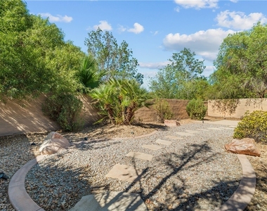 10 Chatmoss Road - Photo Thumbnail 27