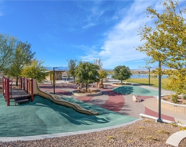 128 Quinn Villa Avenue - Photo Thumbnail 35