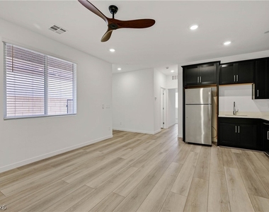 128 Quinn Villa Avenue - Photo Thumbnail 24