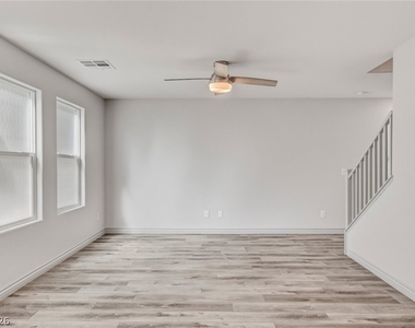 305 Quail Dove Avenue - Photo Thumbnail 16