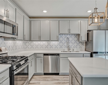 305 Quail Dove Avenue - Photo Thumbnail 6