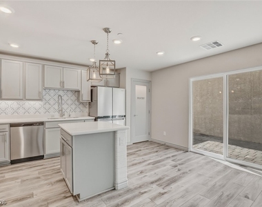 305 Quail Dove Avenue - Photo Thumbnail 8
