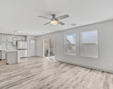 305 Quail Dove Avenue - Photo Thumbnail 13