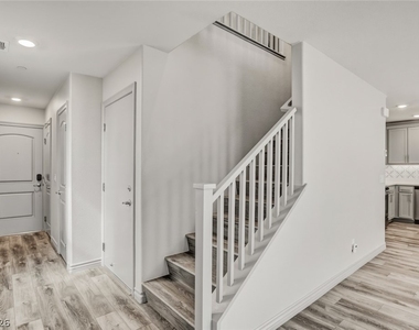 305 Quail Dove Avenue - Photo Thumbnail 17