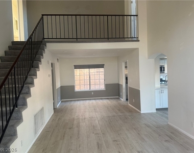 3204 Mariner Bay Street - Photo Thumbnail 3